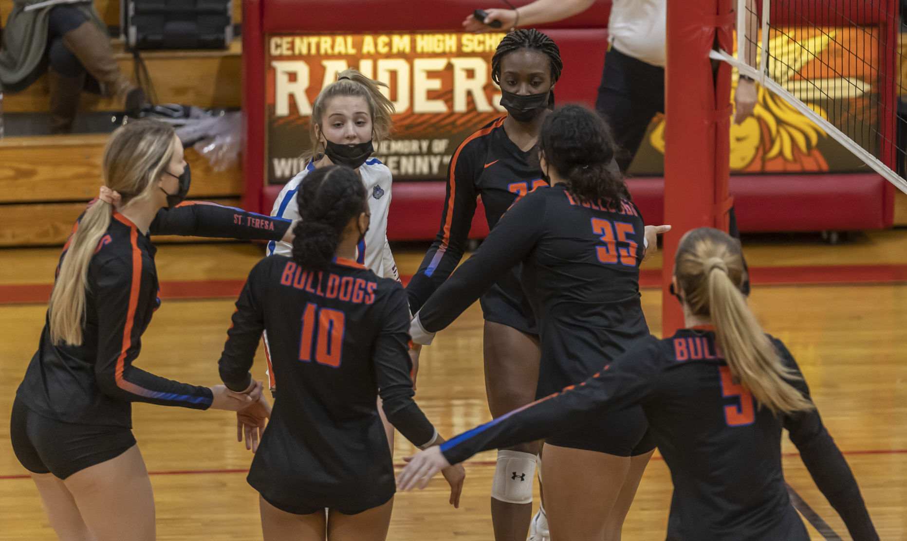 ST Teresa at Central AM volleyball gallery 5 032521.JPG
